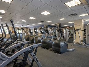 101 Shearwater Ct East 34, Jersey City NJ 07305