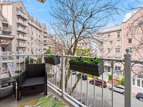 101 Shearwater Ct East 34, Jersey City NJ 07305