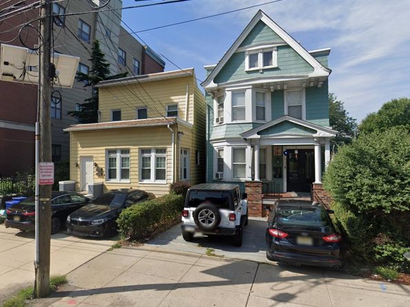 549-551 Pavonia Ave, Jersey City NJ 07306
