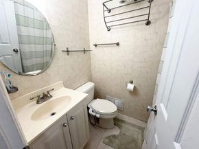 40 Linden Ave, Jersey City NJ 07305