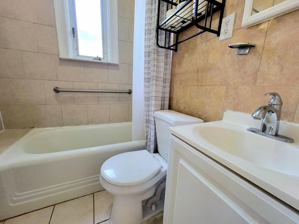 1214 79th St, North Bergen NJ 07047