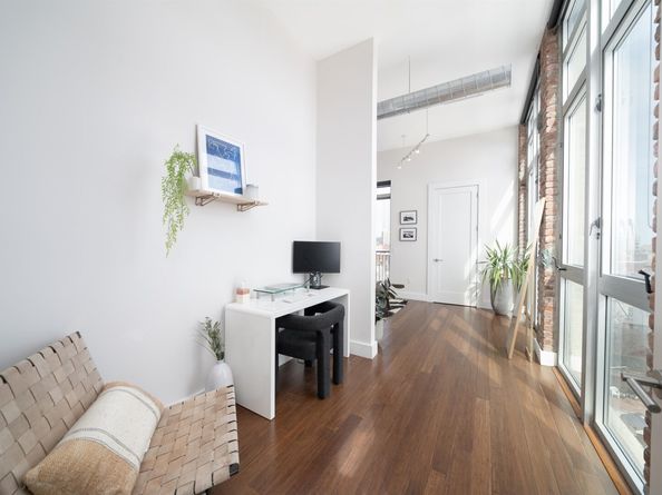 650 Montgomery St 505, Jersey City NJ 07306