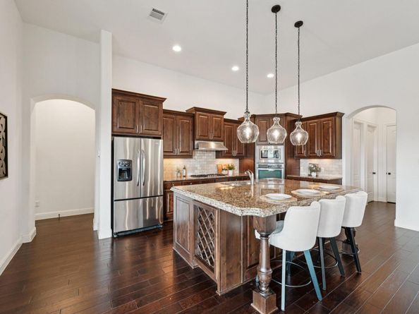 1104 Squaw VLY, Leander TX 78641