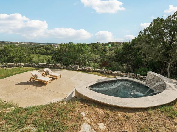 1104 Squaw VLY, Leander TX 78641
