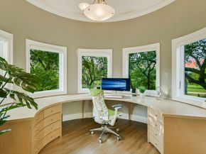 8300 Chalk Knoll DR, Austin TX 78735