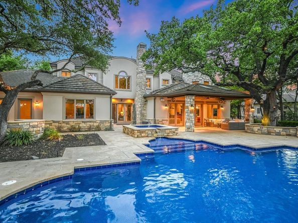 8300 Chalk Knoll DR, Austin TX 78735