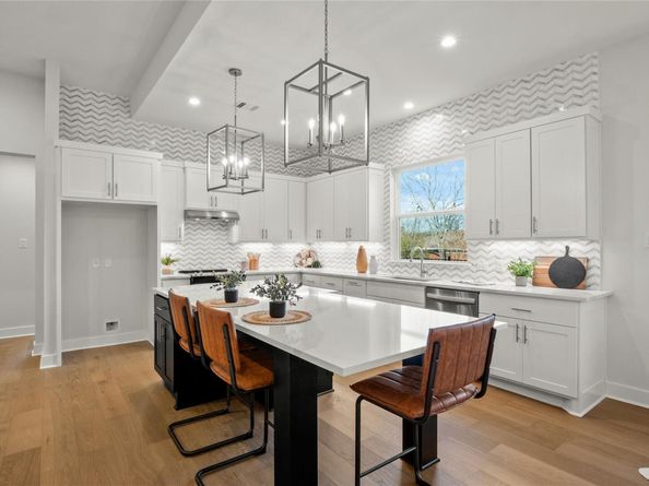 2103 Quiet Stables CIR, Cedar Park TX 78613