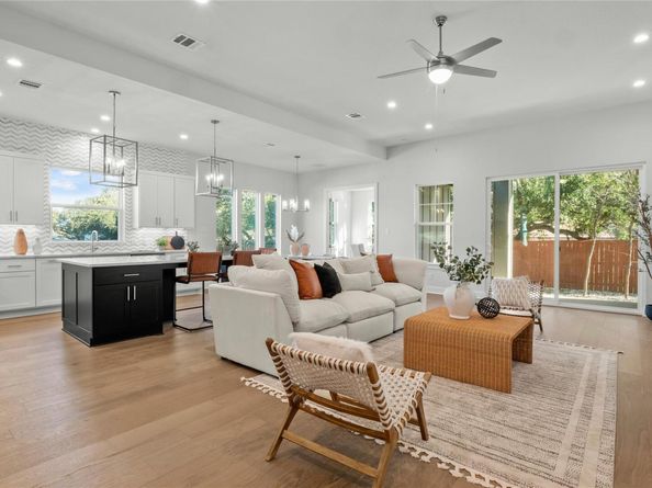 2103 Quiet Stables CIR, Cedar Park TX 78613