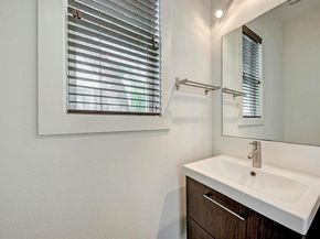 2512 Wheless LN 7, Austin TX 78723