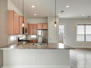 2512 Wheless LN 7, Austin TX 78723