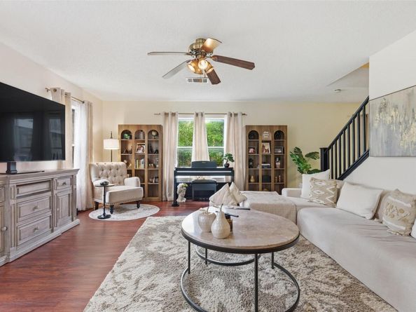 2900 Donnell DR, Round Rock TX 78664