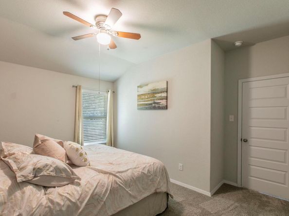 4202 Glendale LN, Lago Vista TX 78645