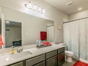 4202 Glendale LN, Lago Vista TX 78645