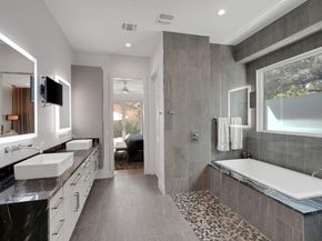 809 Bouldin Ave, Austin TX 78704