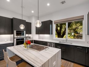 809 Bouldin Ave, Austin TX 78704