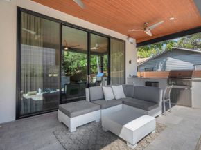 809 Bouldin Ave, Austin TX 78704