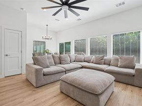 10903 Elm ST, Jonestown TX 78645