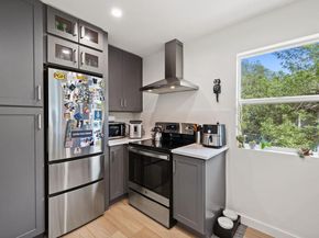 1803 Bouldin Ave, Austin TX 78704