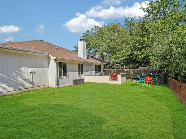 10916 Sierra Oaks, Austin TX 78759