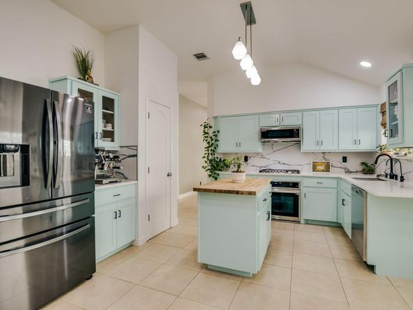 10916 Sierra Oaks, Austin TX 78759