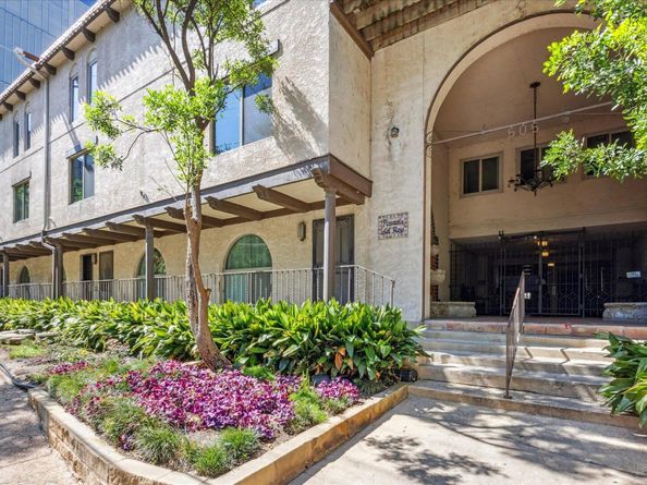 505 W 7th ST 105, Austin TX 78701