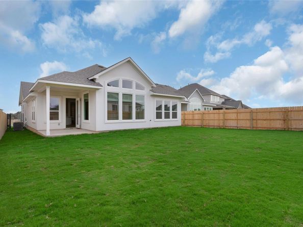 105 Arcilla PASS, Liberty Hill TX 78642