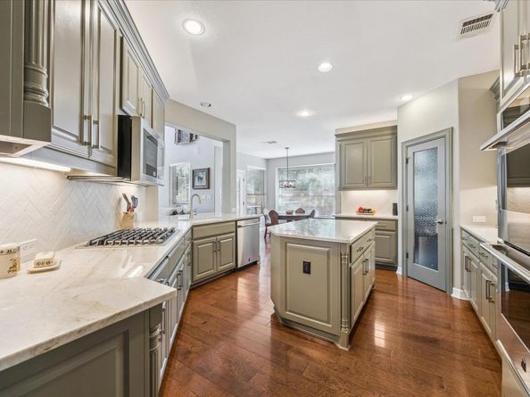 1804 Val Verde DR, Austin TX 78732