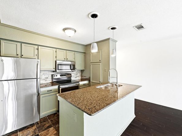 8888 Tallwood DR 2307, Austin TX 78759