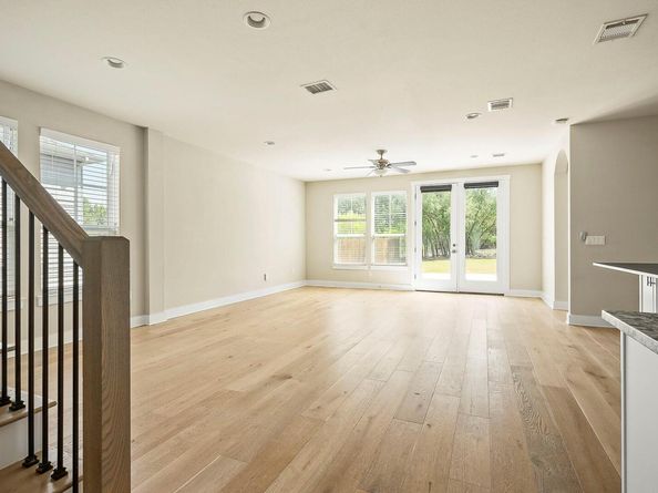 11125 Zimmerman LN, Austin TX 78726