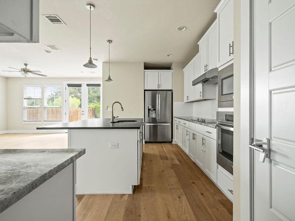 11125 Zimmerman LN, Austin TX 78726