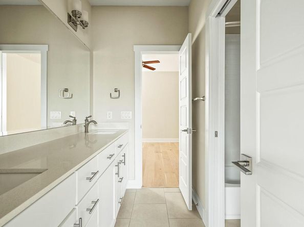 11125 Zimmerman LN, Austin TX 78726