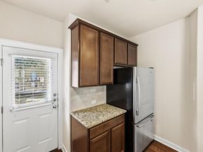 2101 Rivers Edge WAY 32, Austin TX 78741