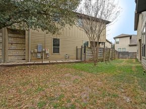2101 Rivers Edge WAY 32, Austin TX 78741