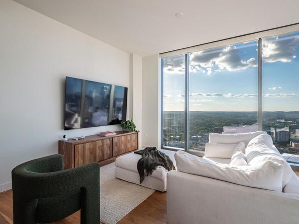 44 East Ave 4303, Austin TX 78701