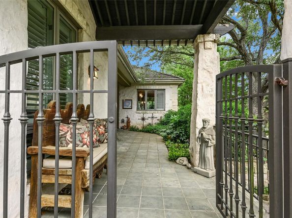 2305 Barton Creek BLVD 28, Austin TX 78735