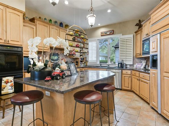 2305 Barton Creek BLVD 28, Austin TX 78735