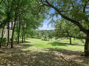 2305 Barton Creek BLVD 28, Austin TX 78735