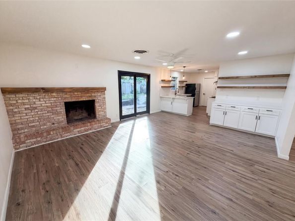 2609 Loyola LN, Austin TX 78723