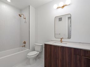 1701 Simond Ave 206, Austin TX 78723