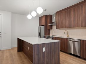 1701 Simond Ave 206, Austin TX 78723
