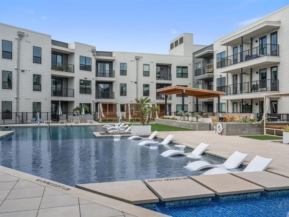 1701 Simond Ave 206, Austin TX 78723
