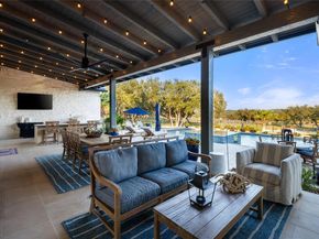 945 Rivercliff DR, Spicewood TX 78669