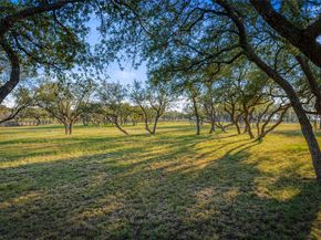 945 Rivercliff DR, Spicewood TX 78669