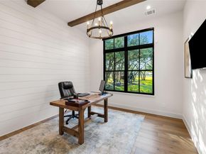 945 Rivercliff DR, Spicewood TX 78669