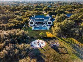 945 Rivercliff DR, Spicewood TX 78669