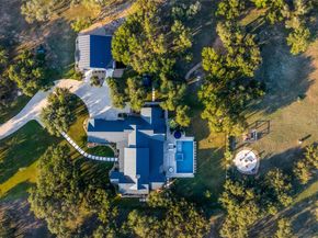 945 Rivercliff DR, Spicewood TX 78669