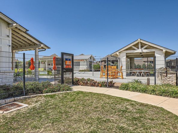 100 Double Mountain RD, Liberty Hill TX 78642