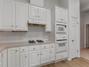 5009 Flaming Oak CV, Austin TX 78749