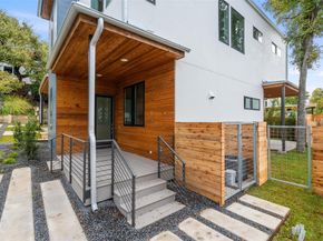 900 S 2nd ST 18, Austin TX 78704