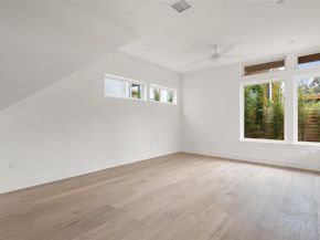 900 S 2nd ST 18, Austin TX 78704